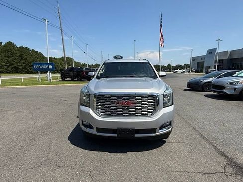 Used 2019 GMC Yukon XL Denali w/ Denali Ultimate Package RWD image 2
