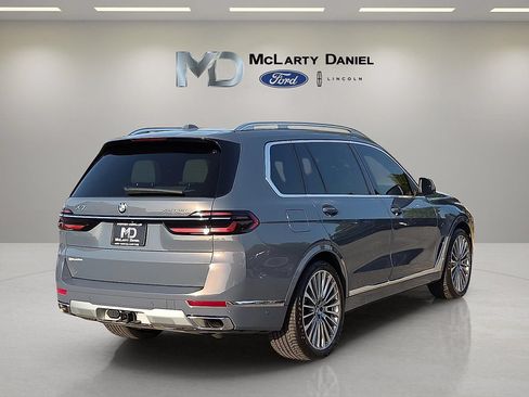 Used 2024 BMW X7 xDrive40i AWD/4WD image 5