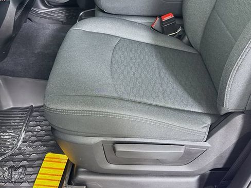 New 2026 RAM 3500 Tradesman AWD/4WD image 19
