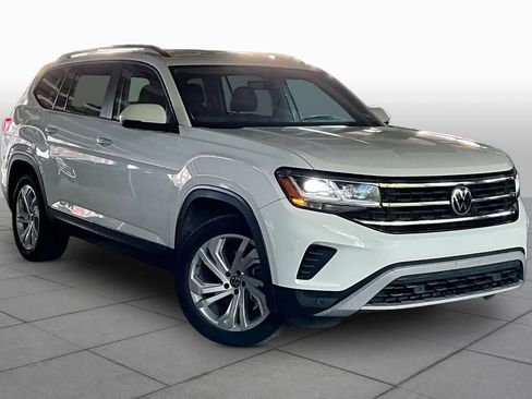 Used 2022 Volkswagen Atlas SE FWD image 2