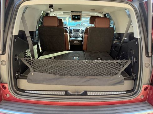 Used 2019 Chevrolet Tahoe Premier w/ Premier Plus Edition image 28