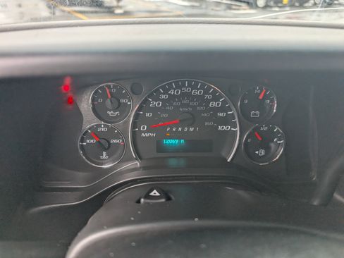 Used 2019 Chevrolet Express 2500 w/ Communications Package image 17