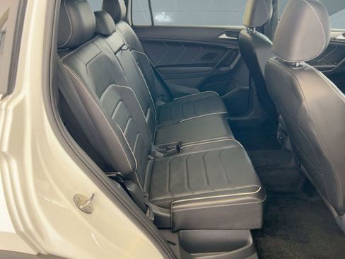 Used 2024 Volkswagen Tiguan SEL R-Line image 30