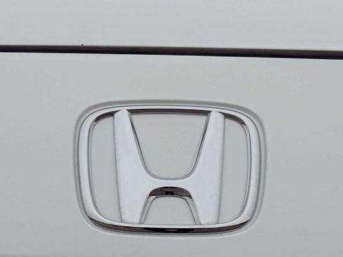 Certified 2024 Honda HR-V Sport image 11