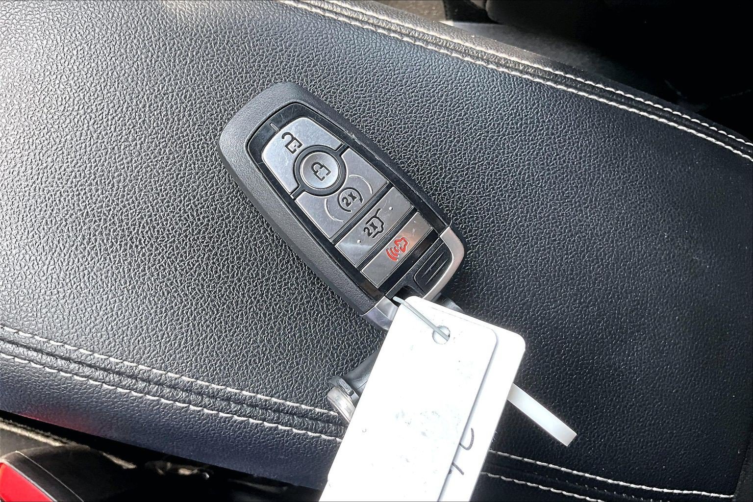 Certified 2025 Ford Escape Platinum AWD/4WD image 12