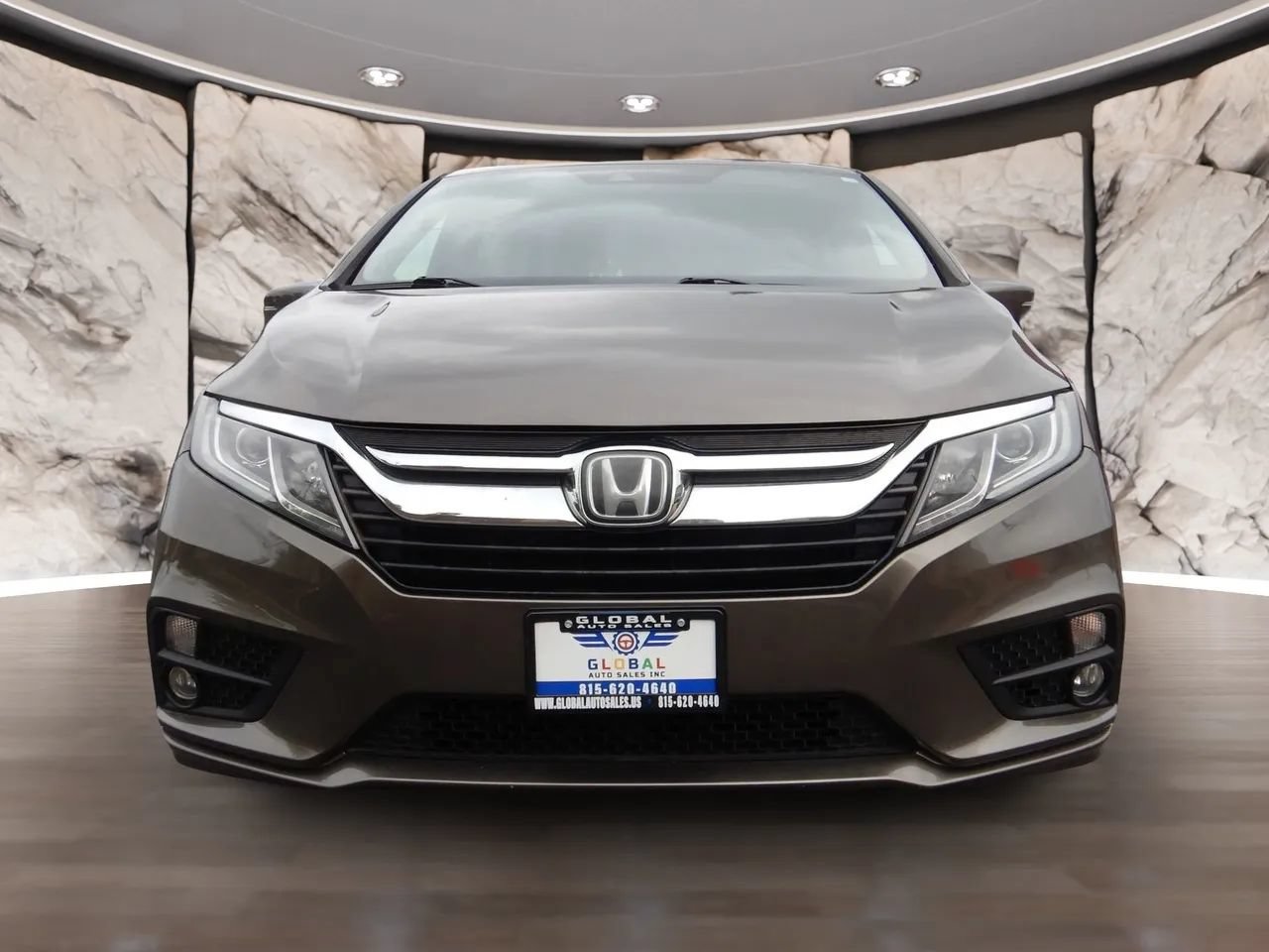 Used 2020 Honda Odyssey EX image 2