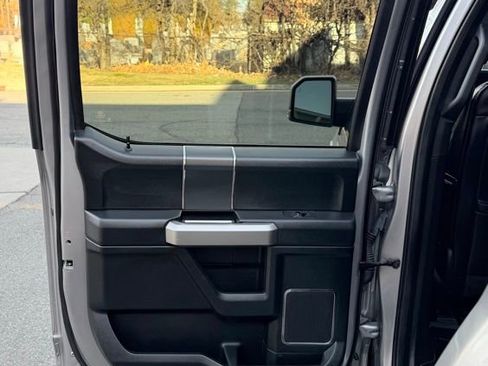 Used 2020 Ford F150 Lariat image 23