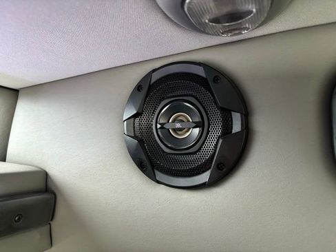 Used 2019 Mercedes-Benz Metris Passenger image 48