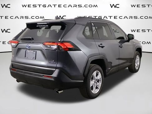 Used 2021 Toyota RAV4 LE w/ Carpet Mat Package (TMS) AWD/4WD image 41