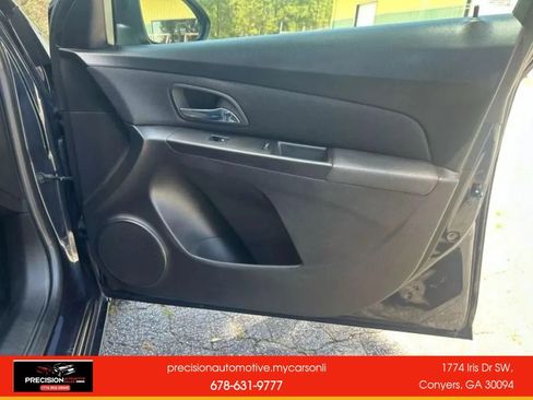 Used 2016 Chevrolet Cruze LT FWD image 10