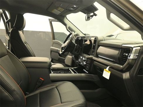 New 2026 Ford F250 Lariat w/ FX4 Off-Road Package image 15