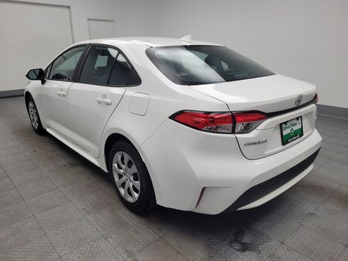 Used 2022 Toyota Corolla LE image 5