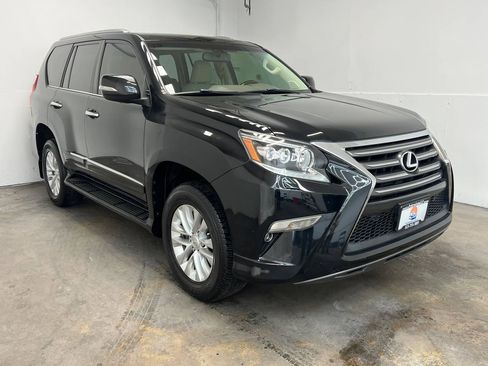 Used 2019 Lexus GX 460 Premium w/ Premium Package AWD/4WD image 3