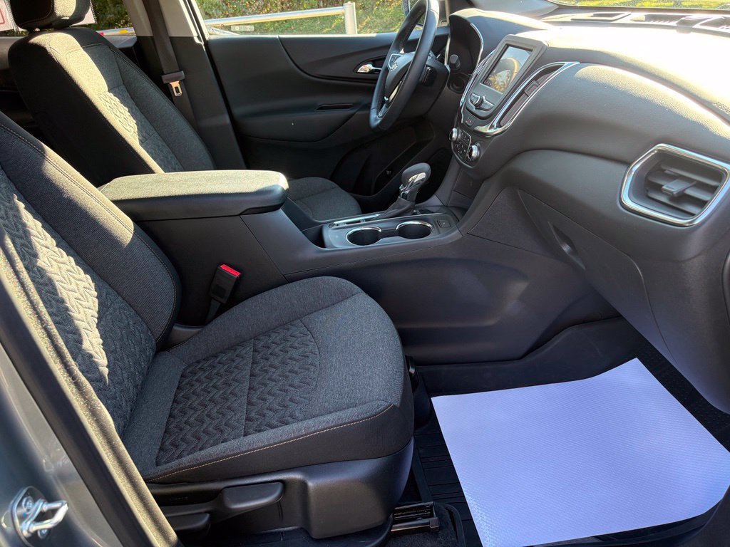 Used 2024 Chevrolet Equinox LT w/ LPO, Floor Liner Package FWD image 27