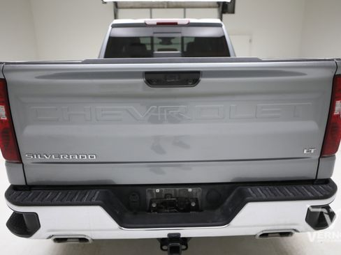 Used 2024 Chevrolet Silverado 1500 LT image 3