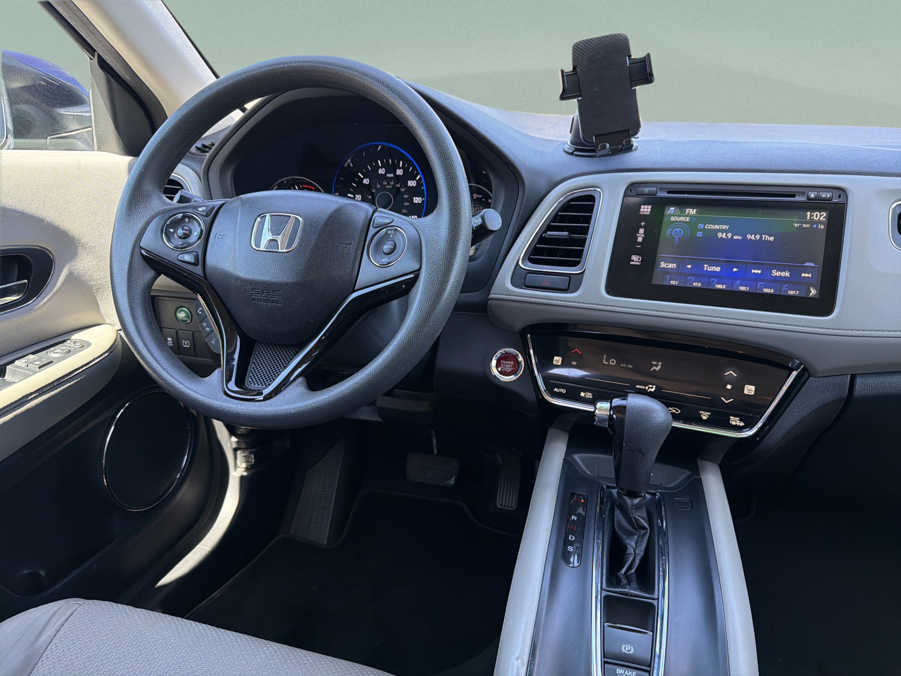 Used 2017 Honda HR-V EX image 10