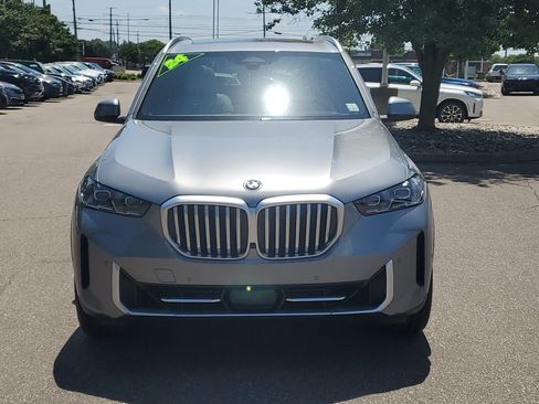Certified 2024 BMW X5 xDrive40i w/ Premium Package AWD/4WD image 2