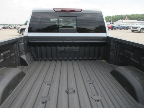 New 2026 GMC Sierra 2500 Denali Ultimate AWD/4WD image 7