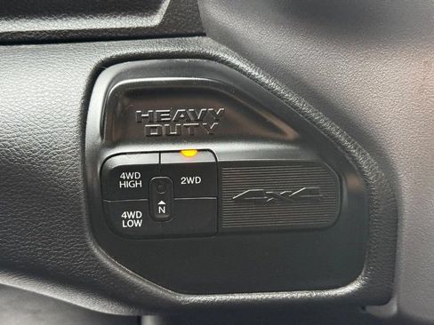 Used 2022 RAM 2500 Big Horn AWD/4WD image 29