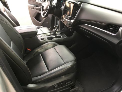 Used 2019 Chevrolet Traverse LT w/ LT Premium Package AWD/4WD image 33