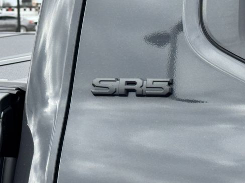 Used 2025 Toyota Tacoma SR5 image 21