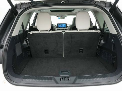 Used 2025 Lincoln Aviator Reserve w/ Equipment Group 201A image 24