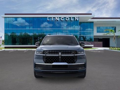 New 2025 Lincoln Navigator L Reserve w/ Jet Appearance Package AWD/4WD image 6