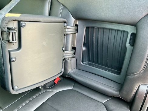 Used 2021 Chevrolet Silverado 1500 LT Trail Boss w/ Convenience Package II image 28