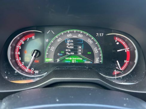 Certified 2025 Toyota RAV4 XLE FWD image 24