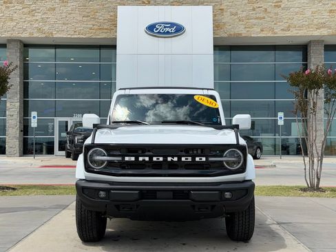 New 2026 Ford Bronco Outer Banks AWD/4WD image 38