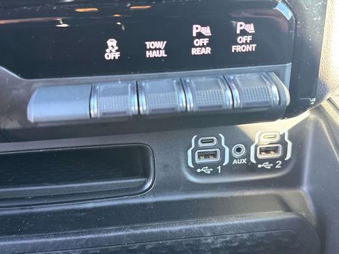 Used 2024 RAM 1500 Big Horn AWD/4WD image 20
