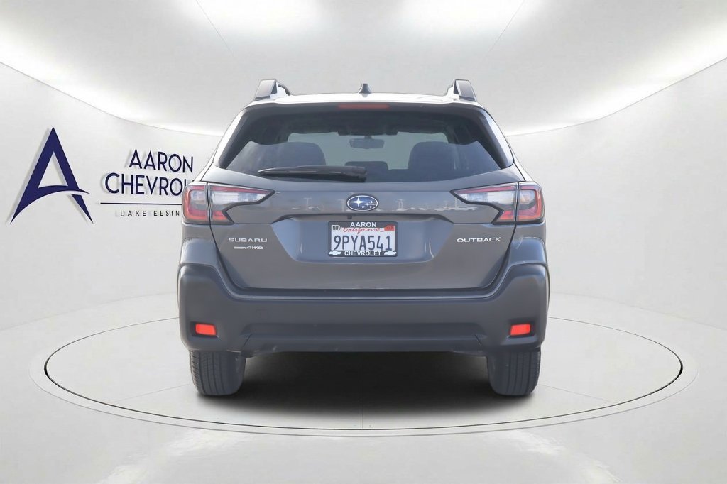 Used 2025 Subaru Outback Premium AWD/4WD image 5