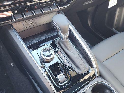 New 2026 GMC Canyon Elevation w/ Convenience Package image 30