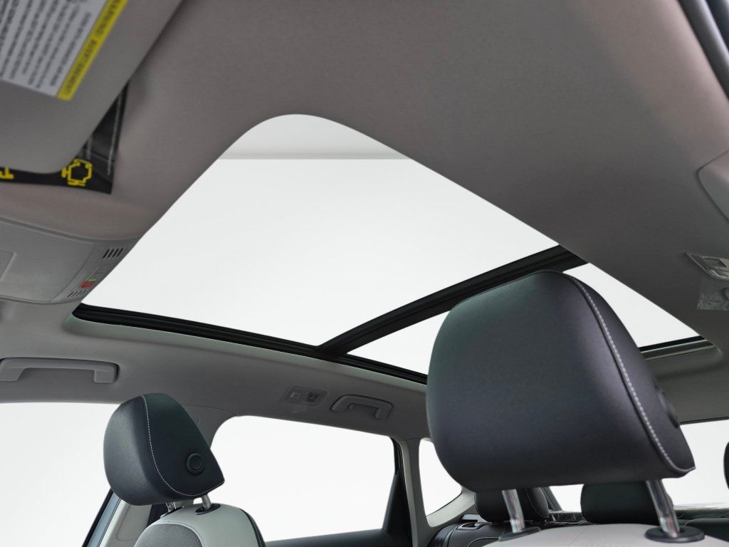 New 2026 Volkswagen Taos SE AWD/4WD image 23