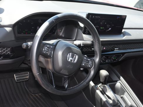 Used 2024 Honda Accord Sport image 9