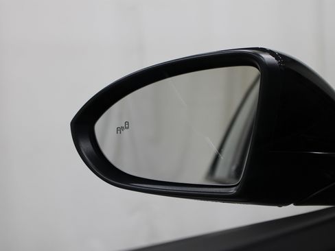 Used 2025 Volkswagen Jetta Sport image 11