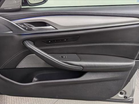 Used 2018 BMW M5 w/ Executive Package image 23