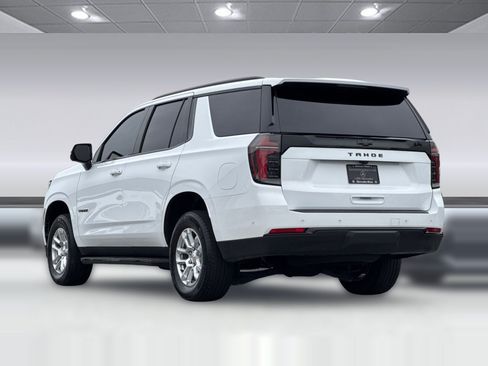 Used 2025 Chevrolet Tahoe LS RWD image 3