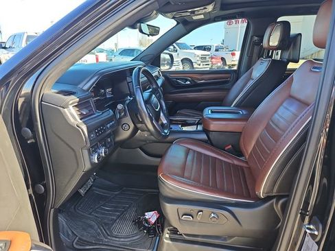 Used 2023 GMC Yukon Denali Ultimate image 26