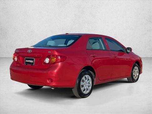 Used 2010 Toyota Corolla LE image 5
