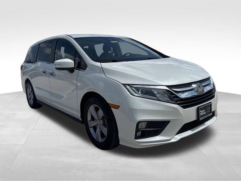 Used 2018 Honda Odyssey EX image 3