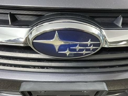 Used 2022 Subaru Legacy Premium AWD/4WD image 9