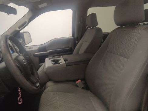 Used 2016 Ford F150 XLT RWD image 17