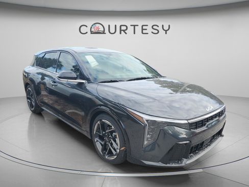 New 2026 Kia K4 GT-Line Turbo FWD image 4