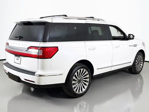 Used 2021 Lincoln Navigator Reserve w/ Luxury Package AWD/4WD image 13