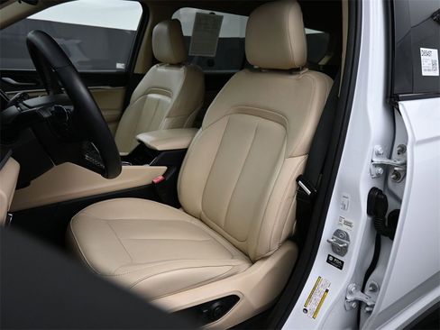 Used 2022 Jeep Grand Cherokee L Limited image 19