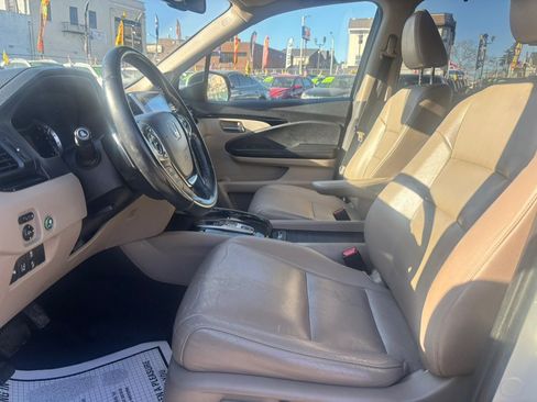 Used 2016 Honda Pilot Touring image 19