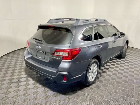 Used 2019 Subaru Outback 2.5i image 16