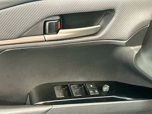 Used 2026 Toyota Camry SE w/ Multimedia Upgrade Package FWD image 15