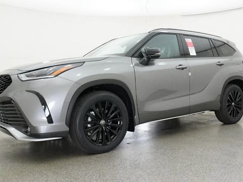 New 2026 Toyota Highlander XSE AWD/4WD image 13